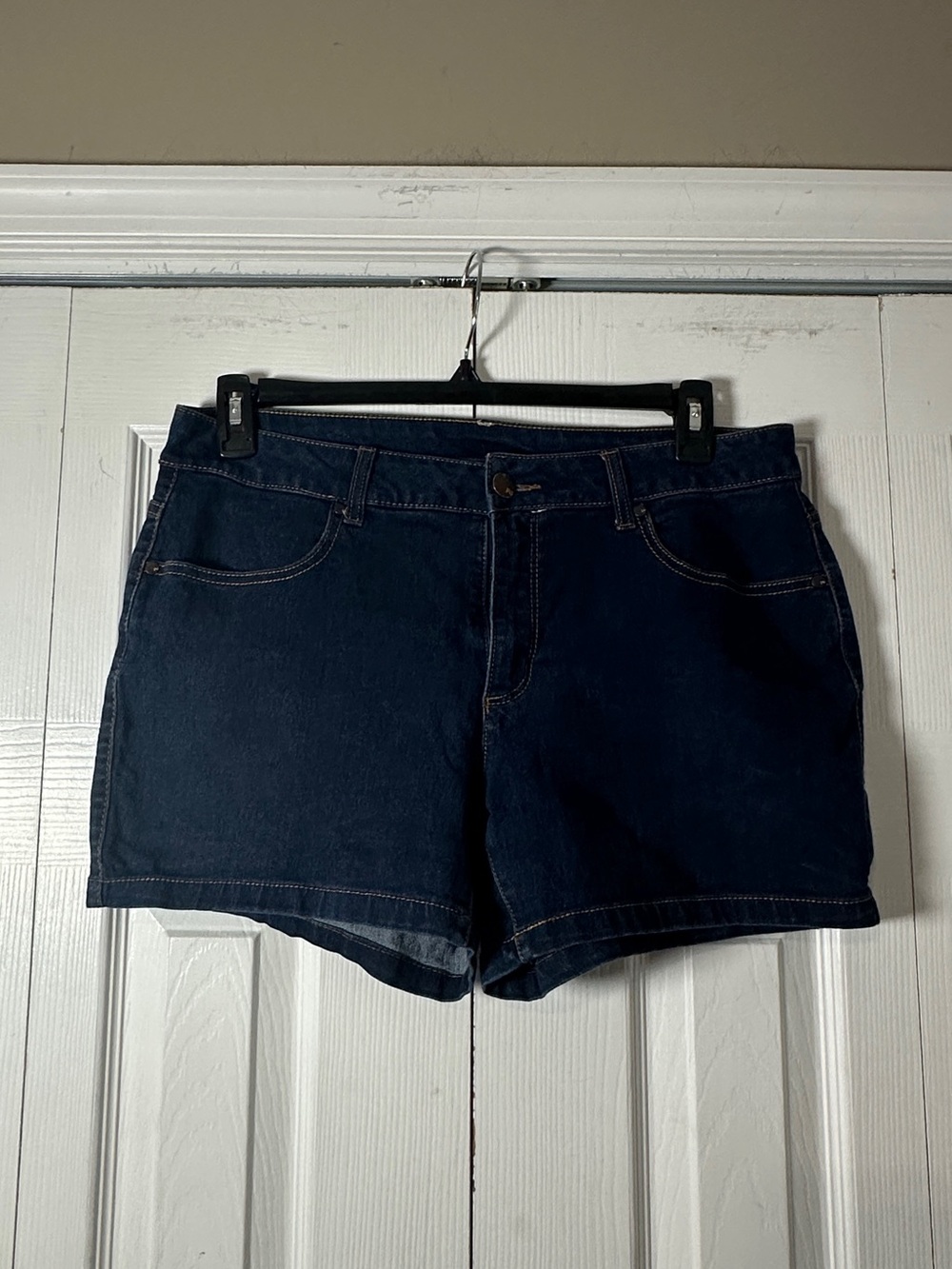 Faded Glory Dark Blue Denim Jean Shorts, size 16